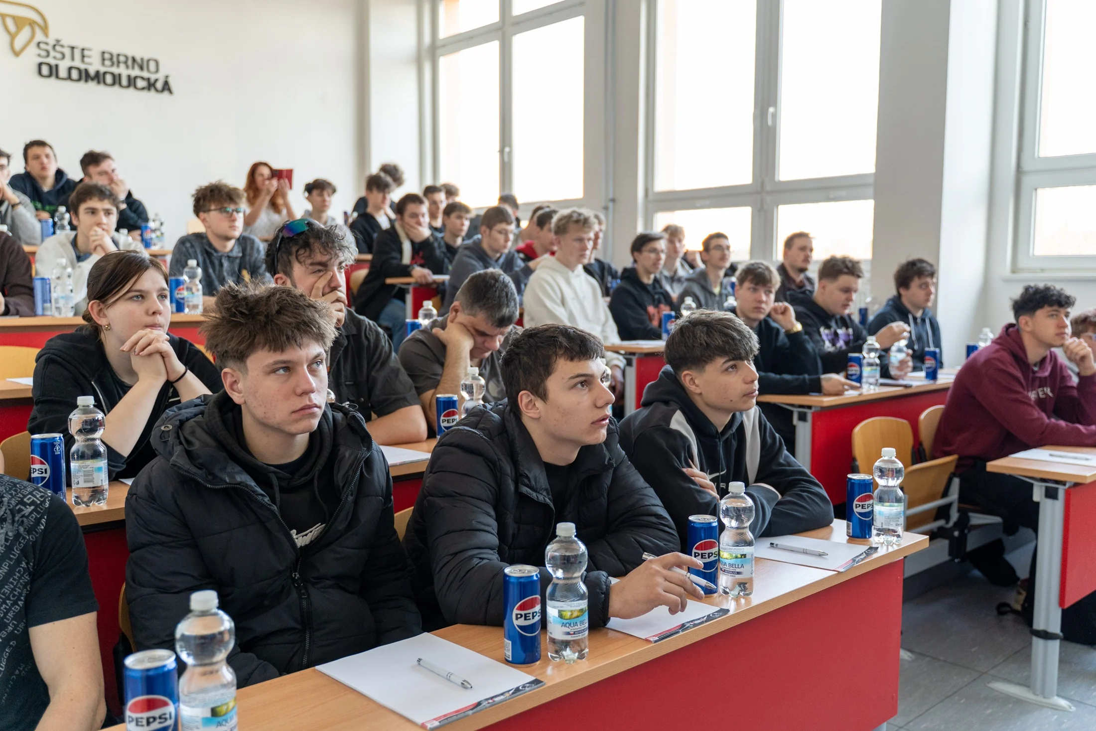 Studenti při výuce Tribotechnik Junior